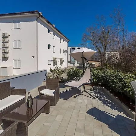 Laganini Apartment Njivice
