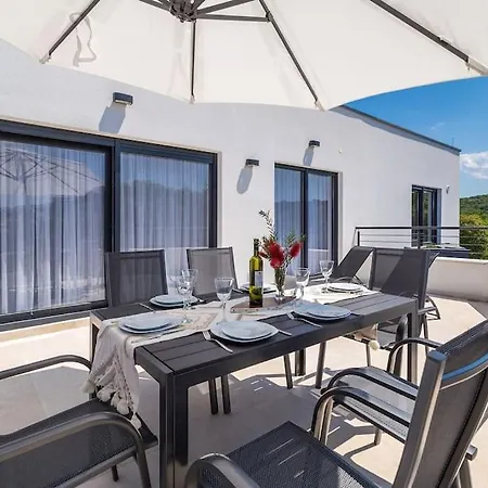 Apartment Laganini