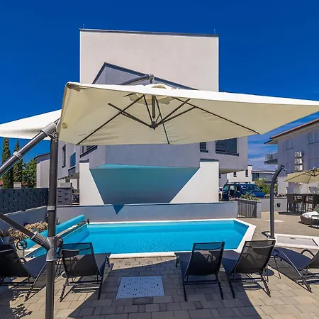 Laganini Apartman Njivice